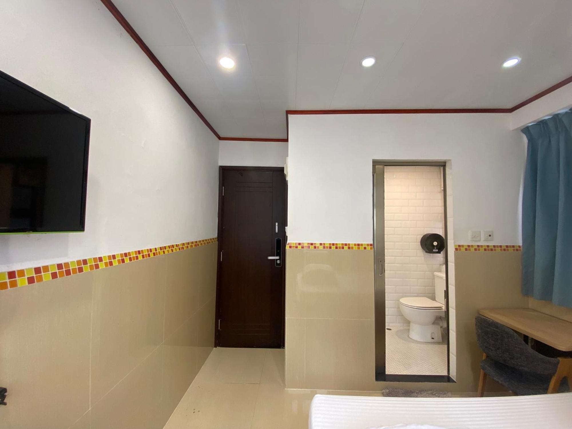 Comfort Hostel Hong Kong Exterior photo